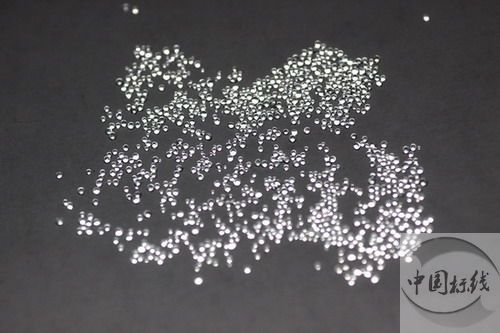 正安金属表面处理厂喷砂玻璃微珠清理